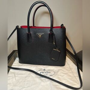 PRADA BLACK & RED SAFFIANO LARGE CROSSBODY/ TOTE HANDBAG